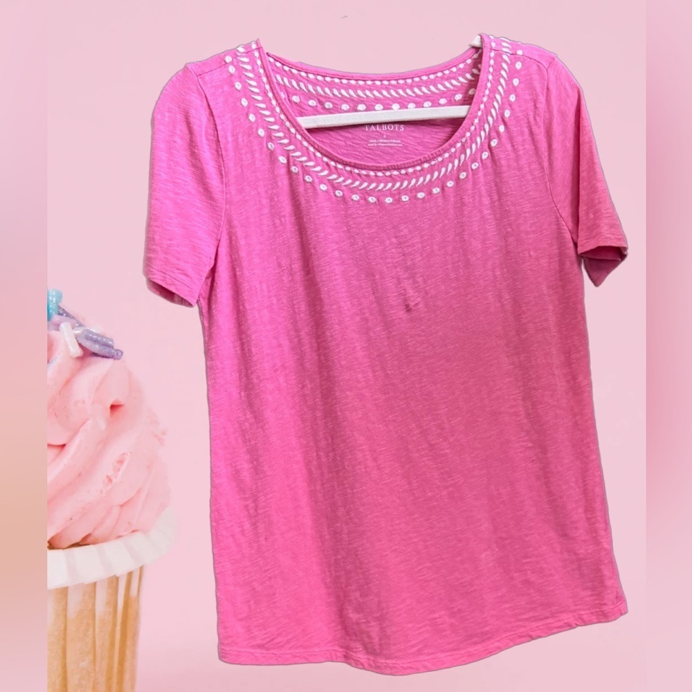Vibrant Pink Short‎ Sleeve Tee with Embellished Neckline